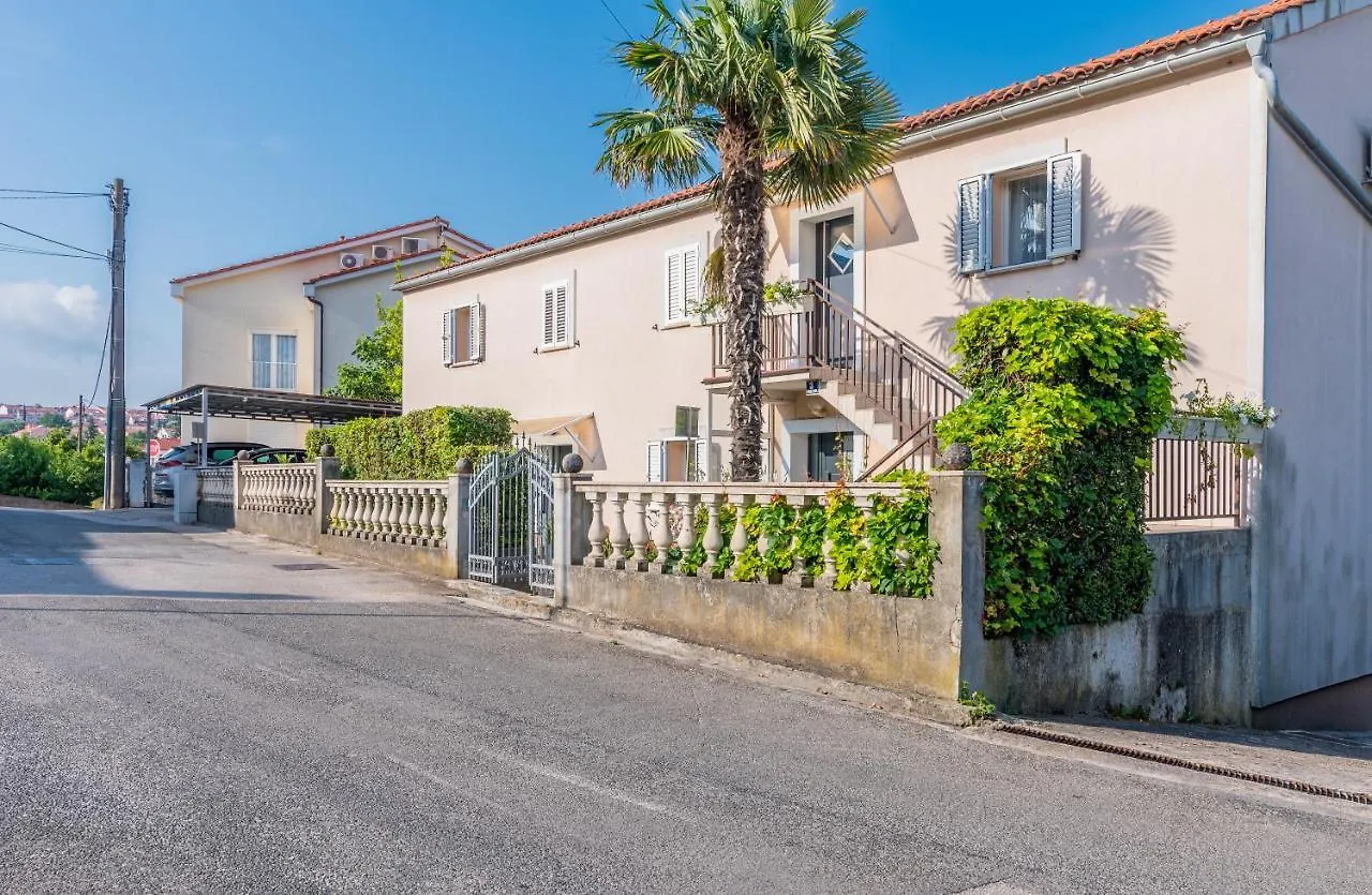 Apartments Vila Dk Malinska Croácia